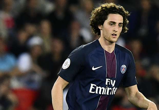  法兰克福双星联手发威，客场击败门兴延续欧战资格希望