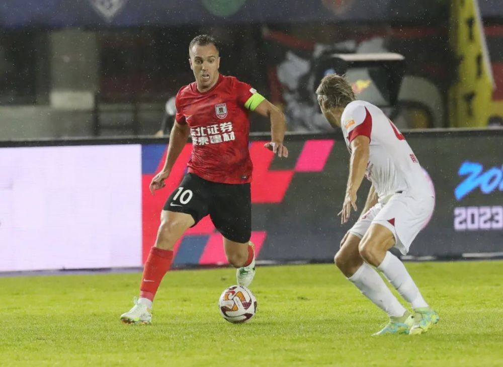  波尔多中场核心伤愈归队，率队逆转第戎取三分